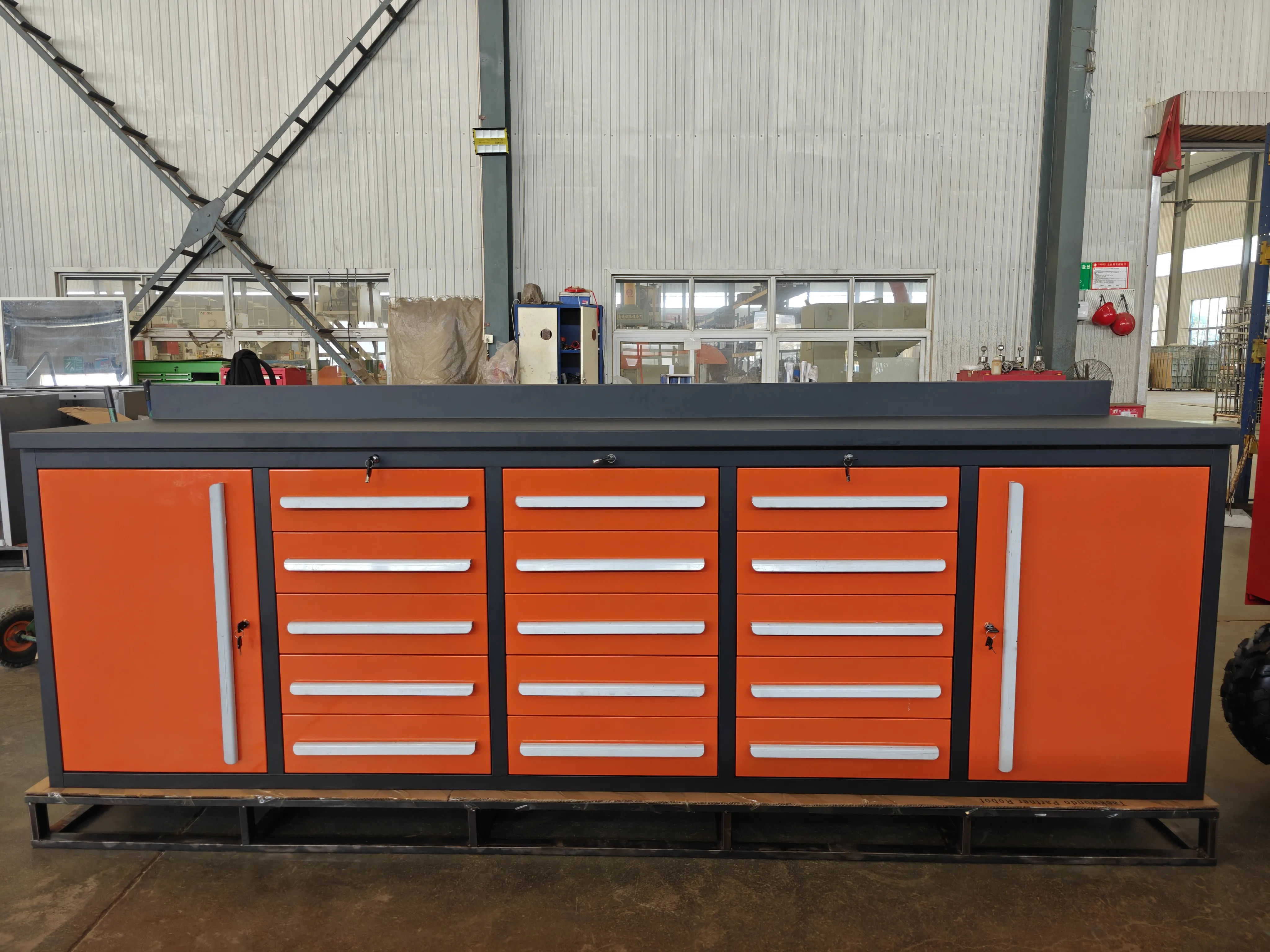 คุณสมบัติของ Workbench เครื่องมือสีส้มคืออะไร?