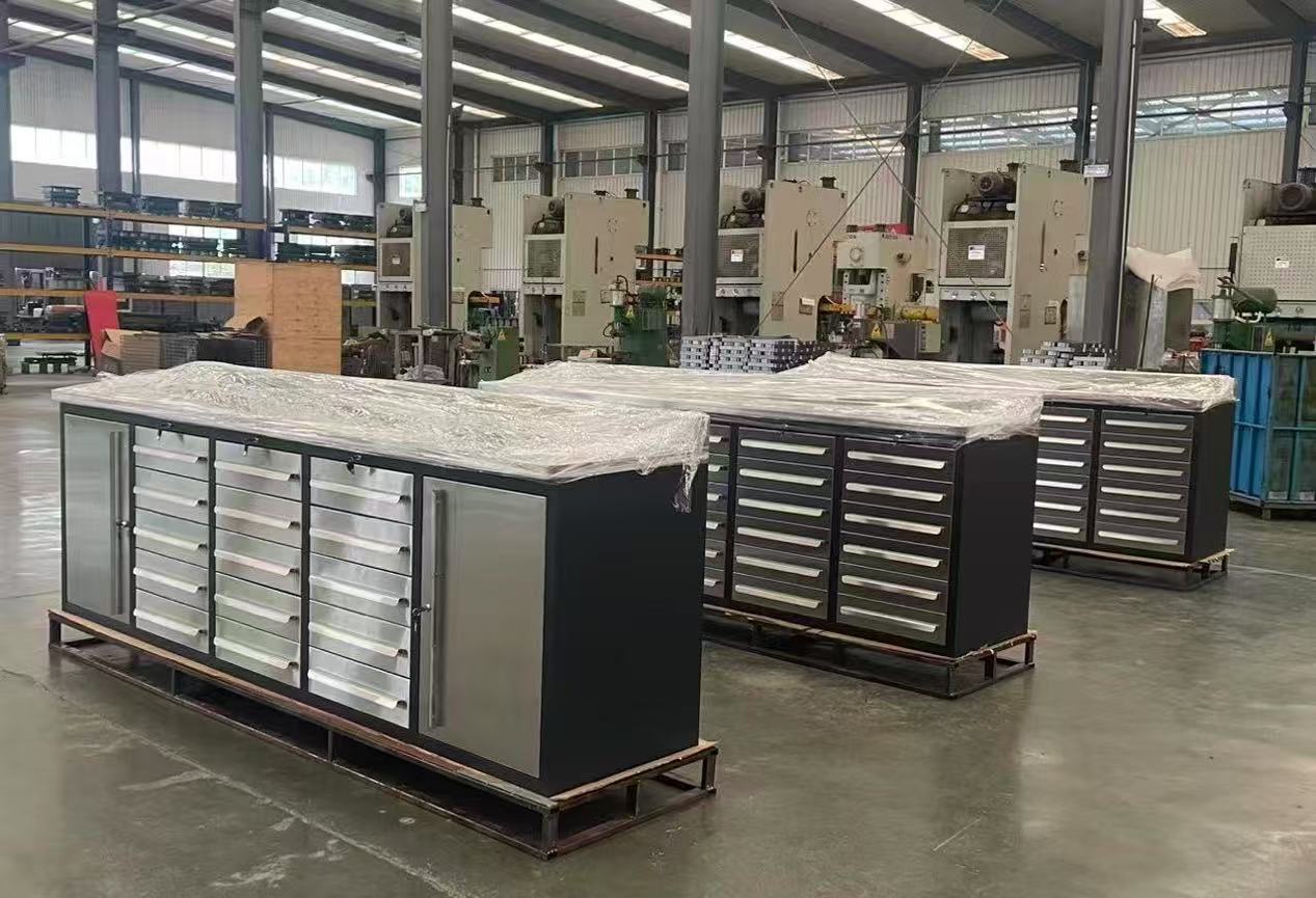 Cyjy ประสบความสำเร็จในการมอบตู้เครื่องมือที่ปรับแต่งได้