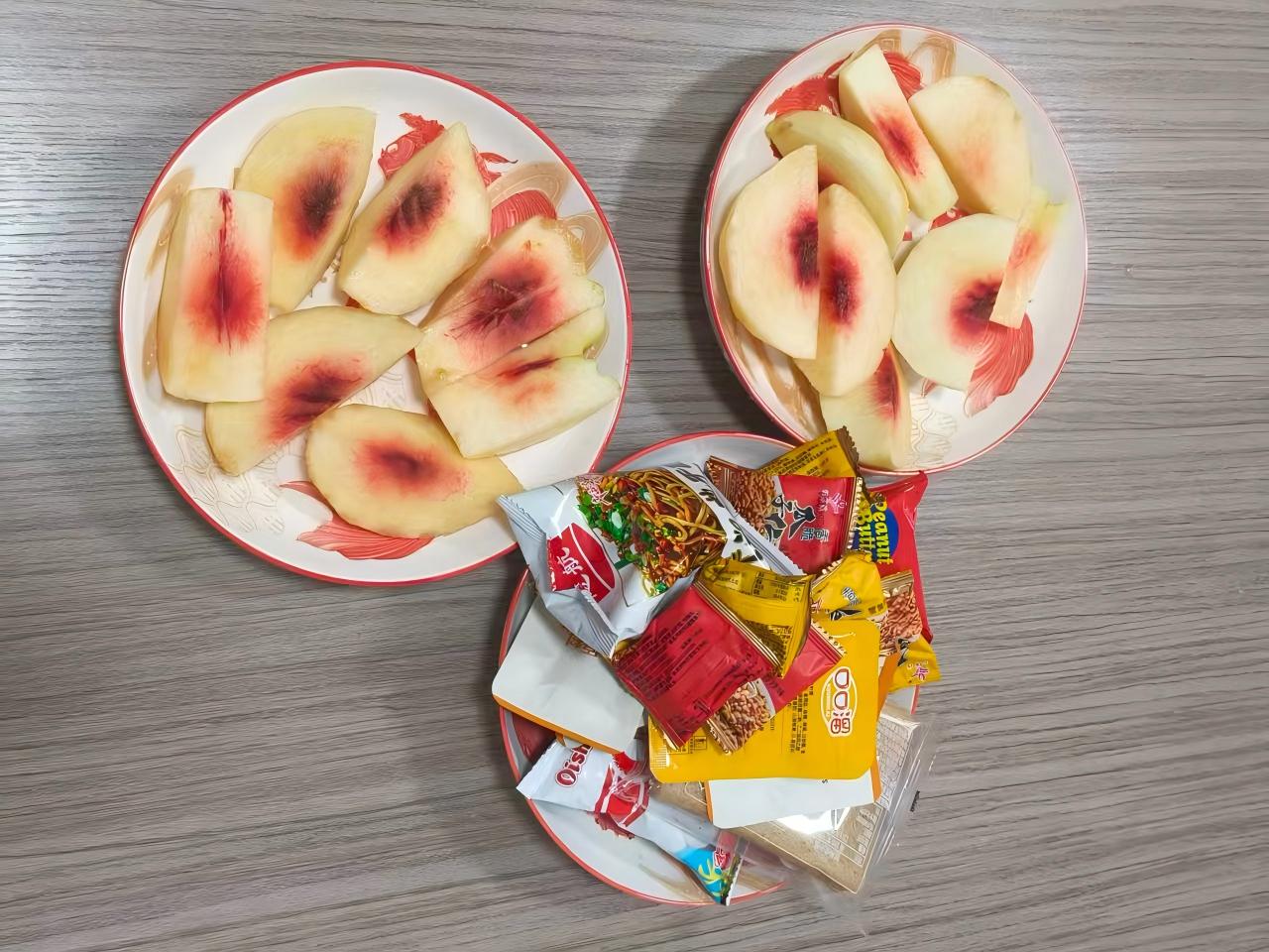 การปฏิบัติของเพื่อนร่วมงานใหม่ทำให้หัวใจอบอุ่นที่ CYJY